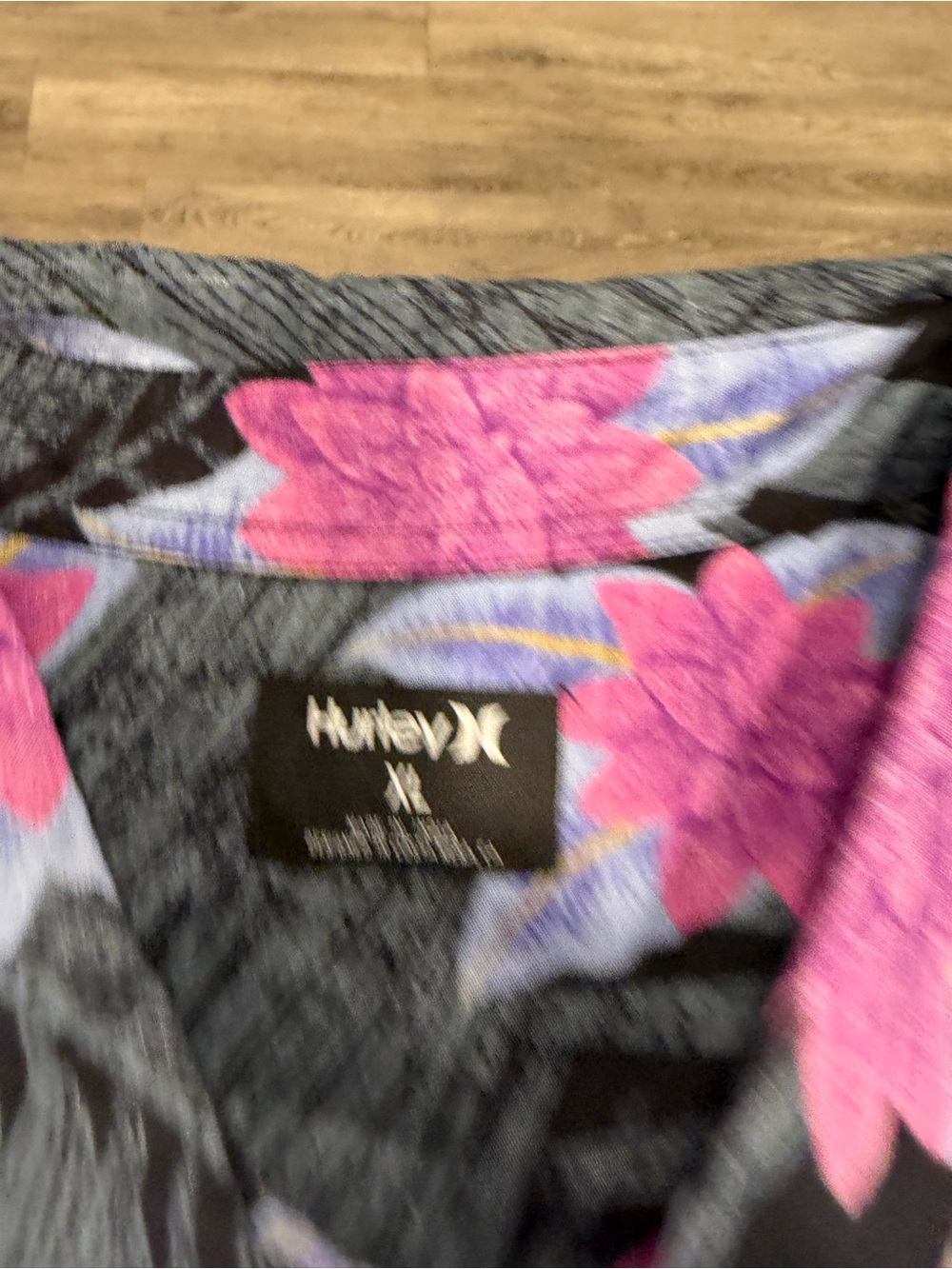 Hurley Organic Cotton Black Floral Short-Sleeve Button-Up Shirt-XL NWT - Picture 8 of 10